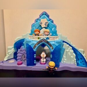 FISHER-PRICE- FROZEN Elsa’s Ice Palace - Little People Castle & 4 Figures